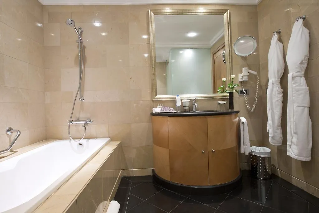 Phoenicia Residence Beirut 0*,  Libanon